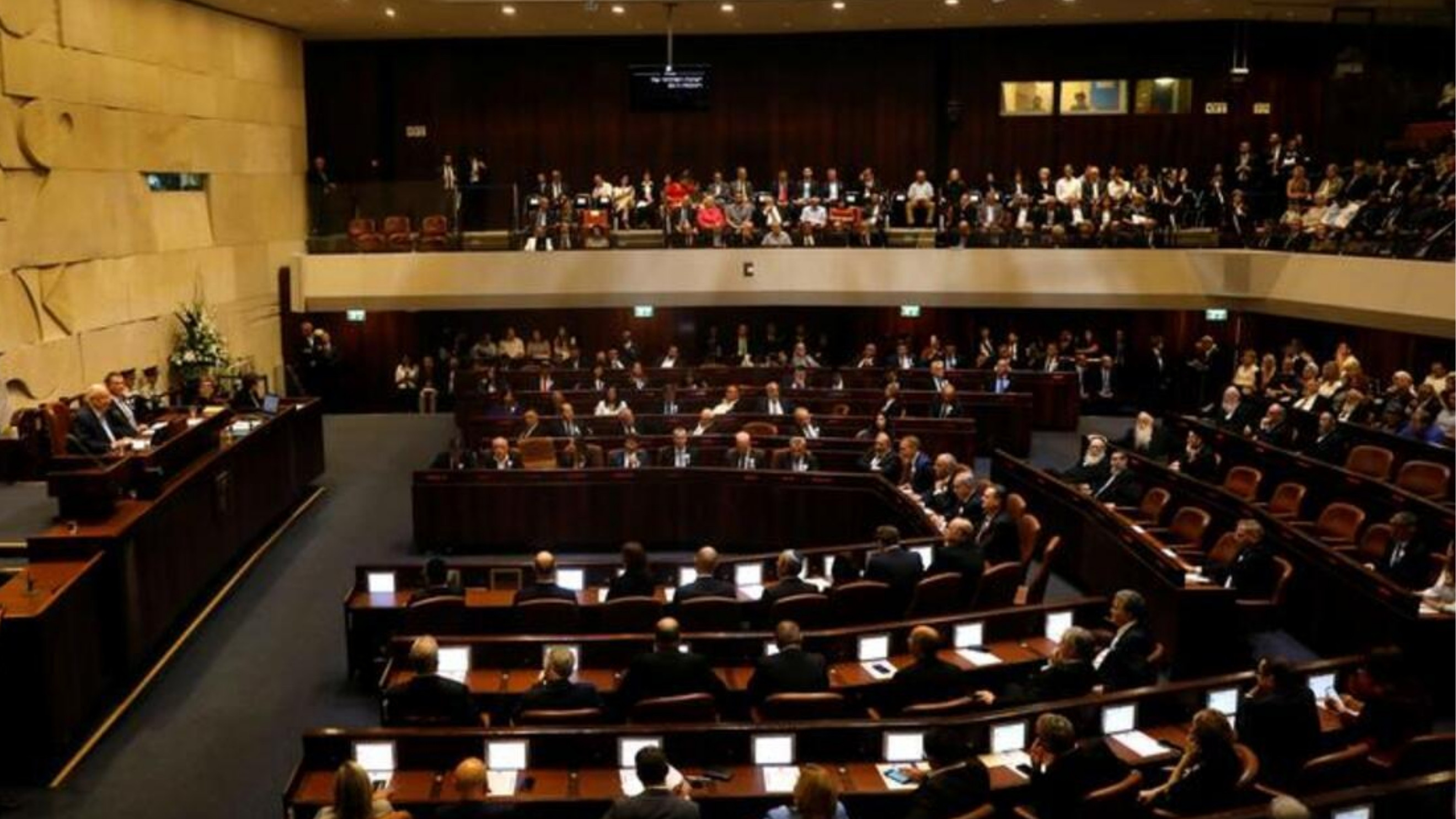 الكنيست يفشل بإقرار قانون يحظر زيارات الصليب الأحمر للأسرى الفلسطينيين
