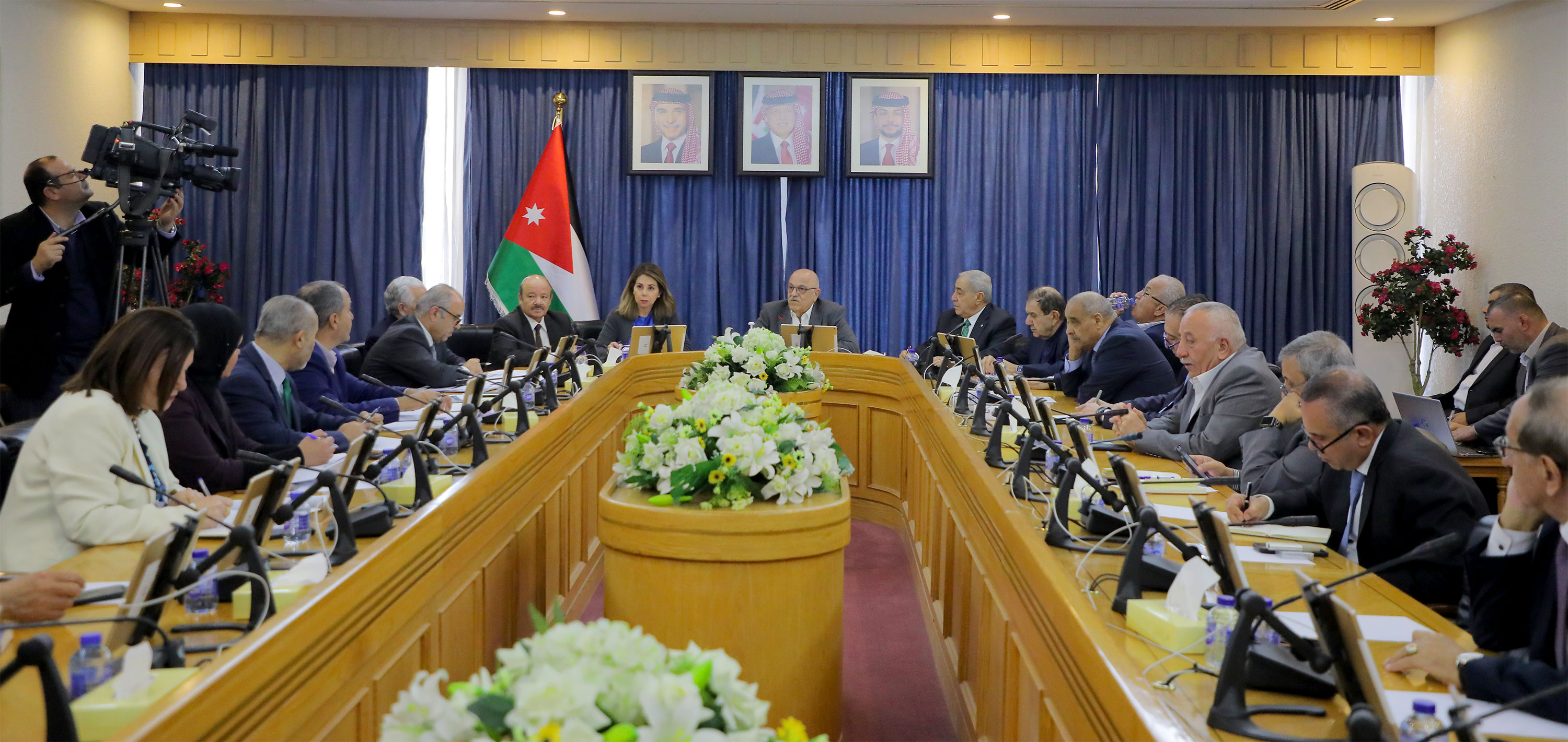 مالية الأعيان تناقش موزانة وزارتي التربية والتعليم العالي