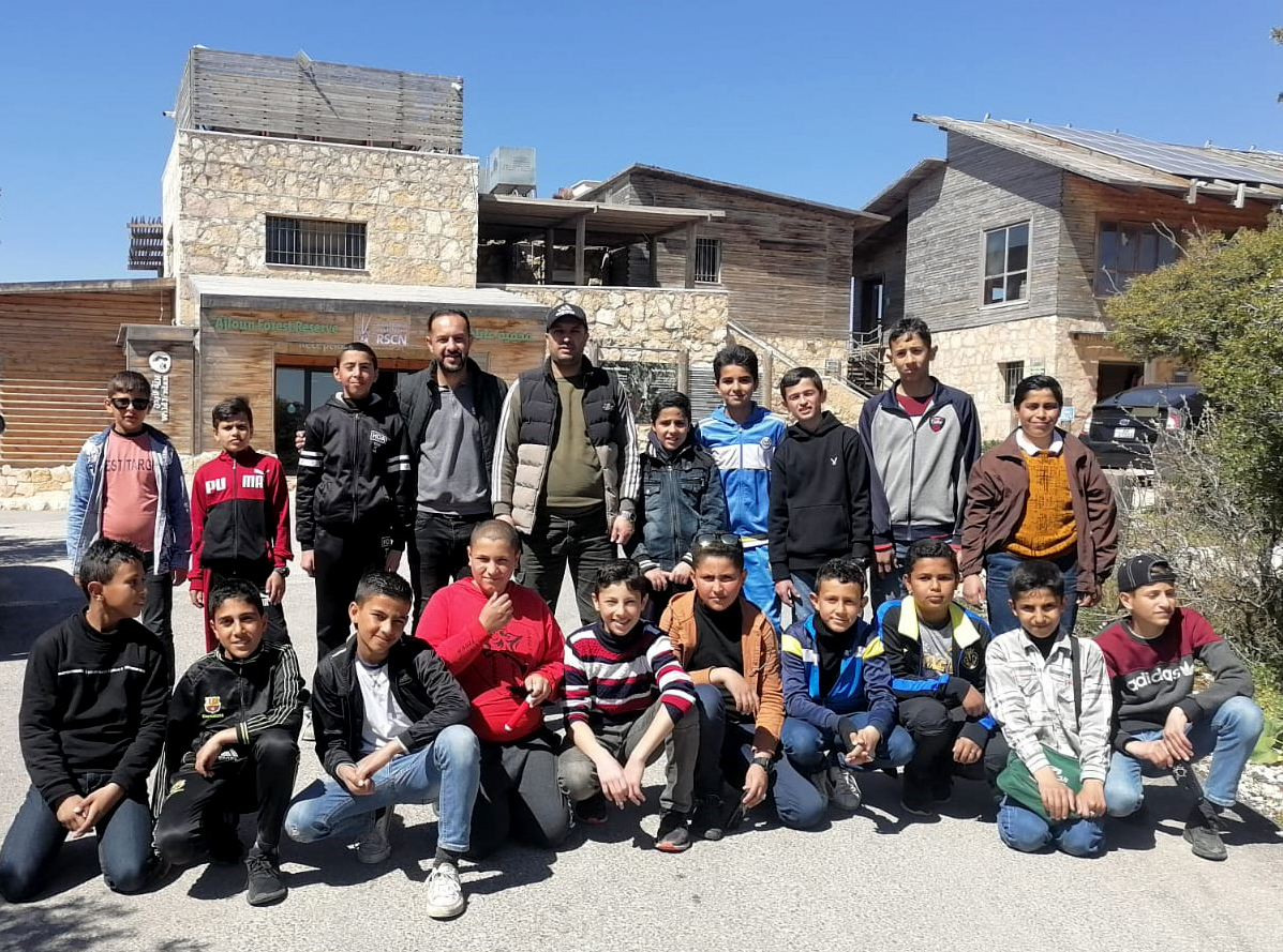 عجلون: نشاطات حول البيئة والإعلام في "شباب" و"شابات" عبين