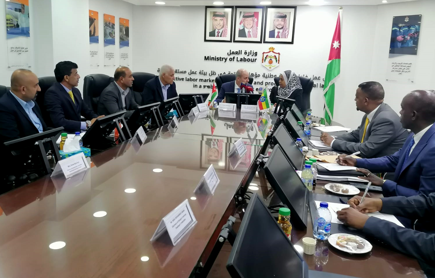 وزير العمل ونظيرته الإثيوبية يوقعان مذكرة تفاهم لاستقدام عاملات المنازل