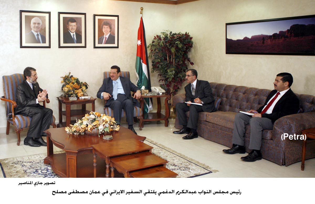 رئيس مجلس النواب يبحث مع السفير الايراني العلاقات الثنائية