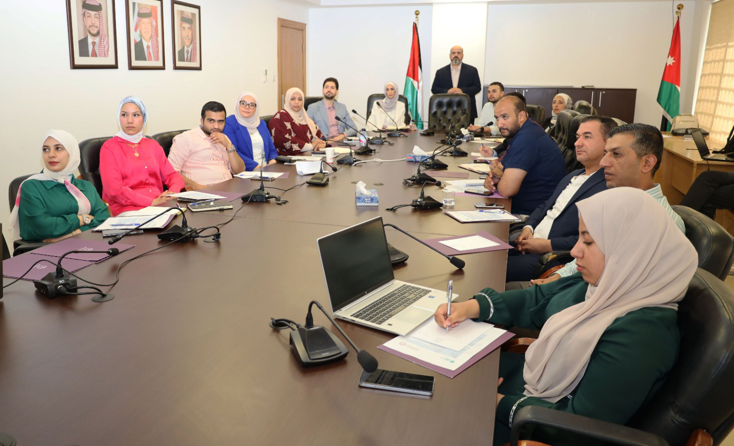 ورشة متخصصة حول احتساب البصمة الكربونية لقطاع النقل